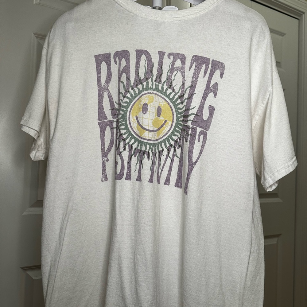 White “Radiate Positivity” Graphic T-Shirt